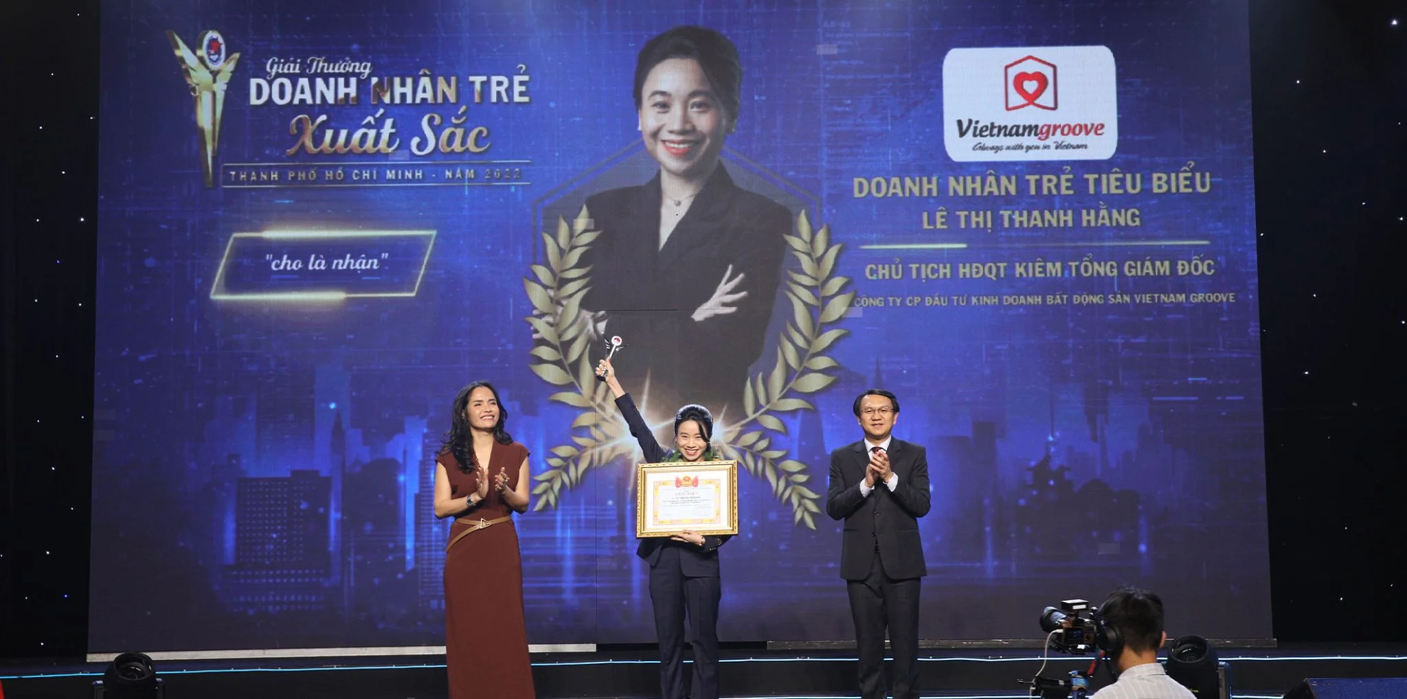 Giải thưởng doanh nhân trẻ xuất sắc năm 2022
  Giải thưởng 2022